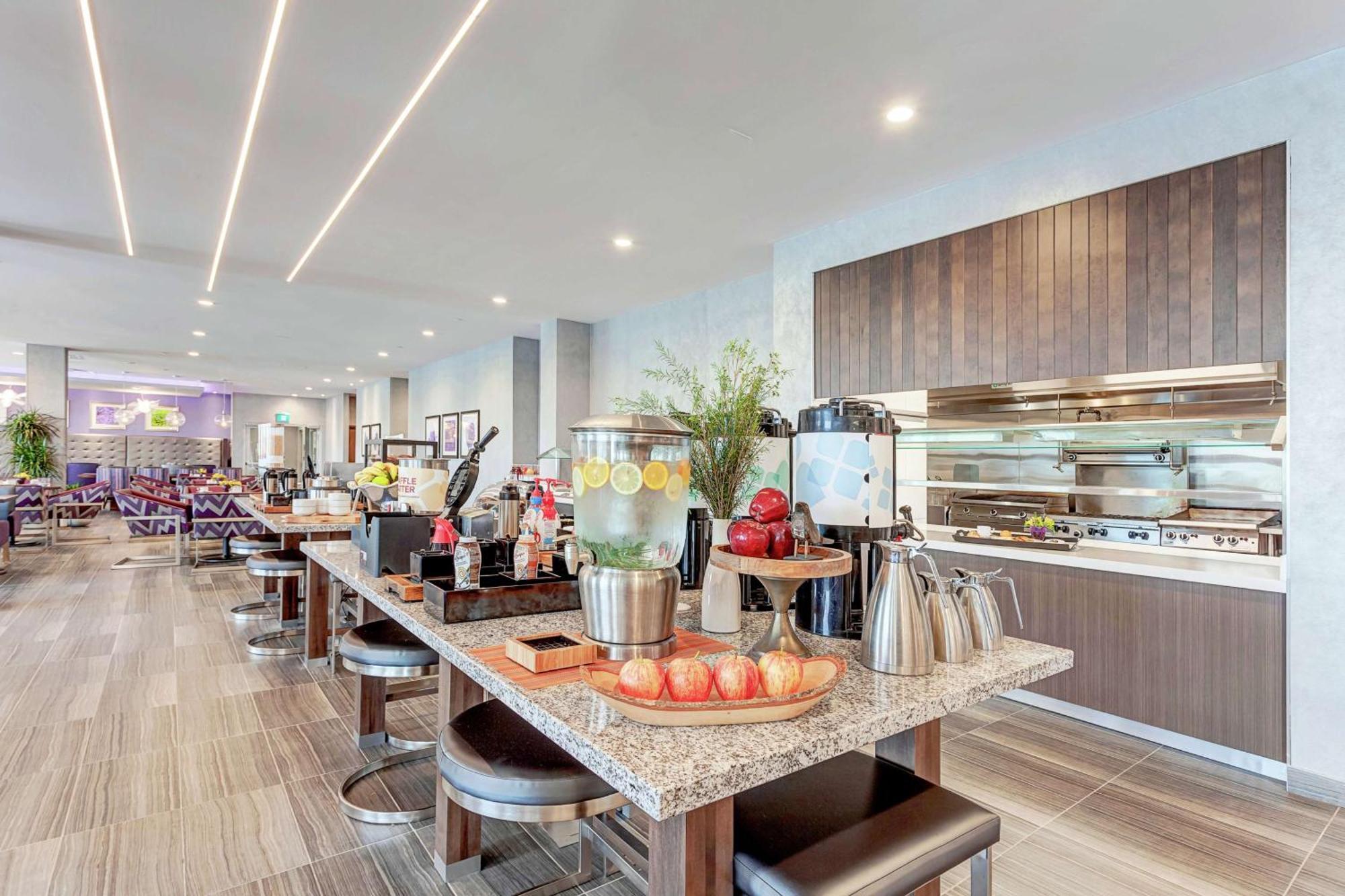 Hilton Garden Inn Toronto/Brampton West, Ontario, Canada Екстериор снимка